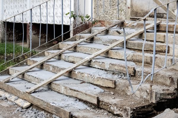 Entrance Steps Concrete Repair